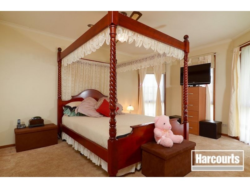 9 Marinda Drive, Skye VIC 3977