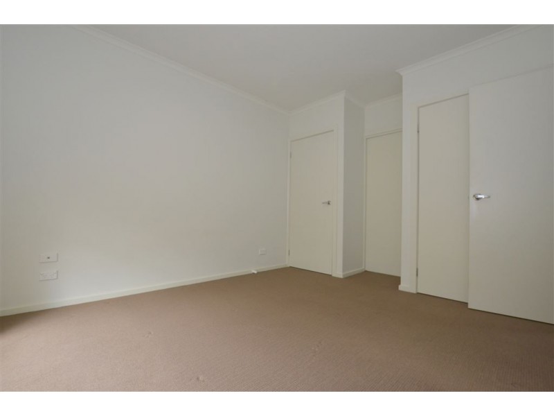 1/15 Bradford Drive, Carrum Downs VIC 3201