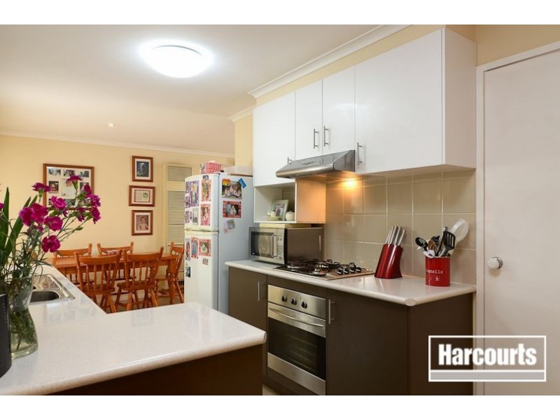 3 Hutchins Way, Skye VIC 3977
