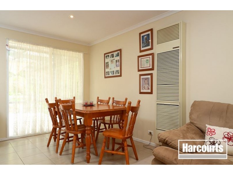 3 Hutchins Way, Skye VIC 3977