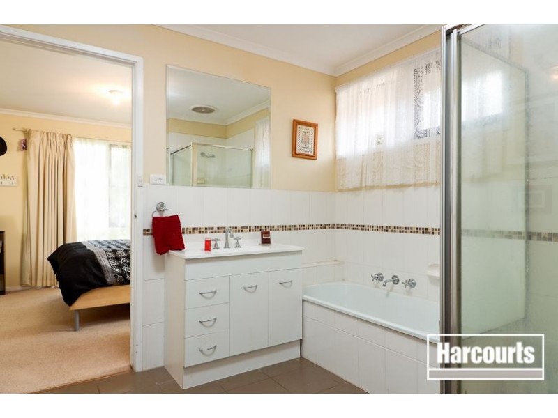 3 Hutchins Way, Skye VIC 3977