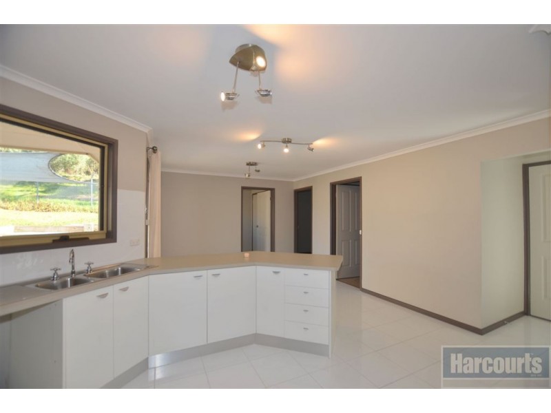 5 Hutchins Way, Skye VIC 3977