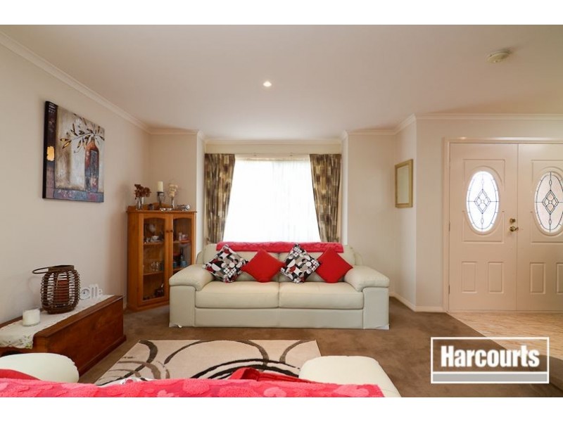 102 Rangeview Drive, Skye VIC 3977