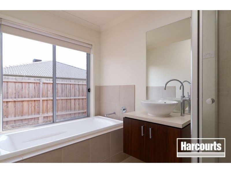 38 Merriwee Chase, Sandhurst VIC 3977