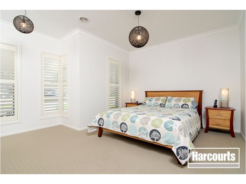 66 Malua Circuit, Sandhurst VIC 3977