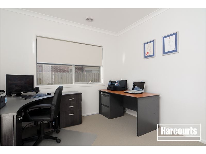 66 Malua Circuit, Sandhurst VIC 3977