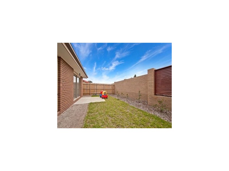 8/105 Mc Mahons Road, Frankston VIC 3199