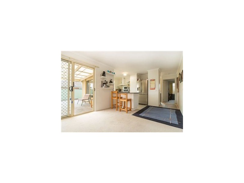 8 Oriana Grove, Skye VIC 3977