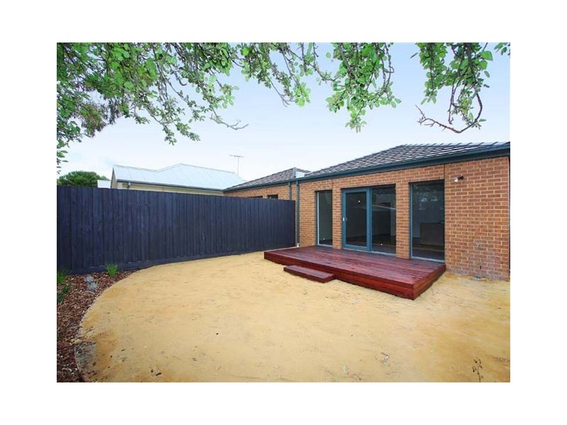 1c Catron Street, Seaford VIC 3198