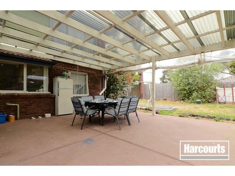 16 Whimbrel Crescent, Carrum Downs VIC 3201