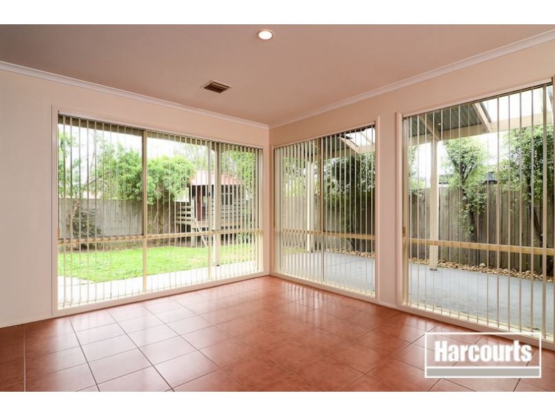 39 Manchester Drive, Skye VIC 3977