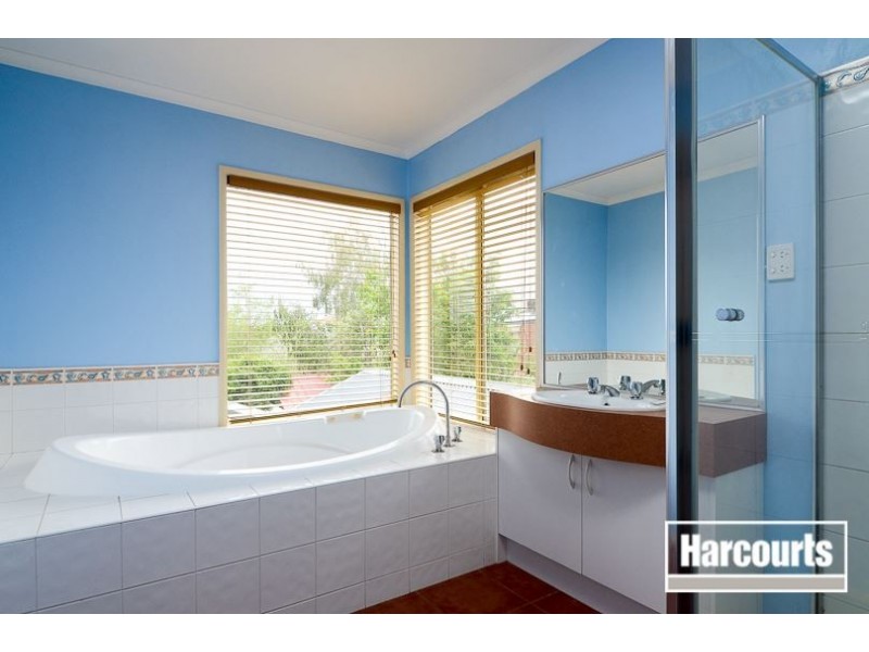 39 Manchester Drive, Skye VIC 3977