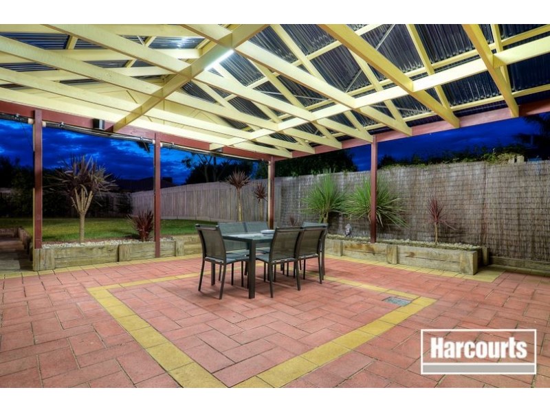 3 Fieldlark Court, Carrum Downs VIC 3201