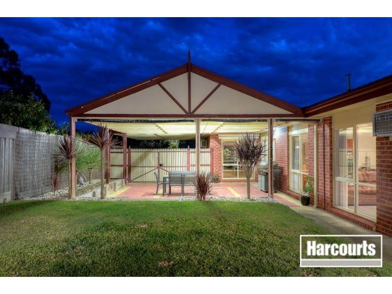 3 Fieldlark Court, Carrum Downs VIC 3201