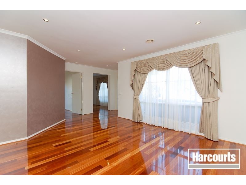 12 Leffern Court, Carrum Downs VIC 3201