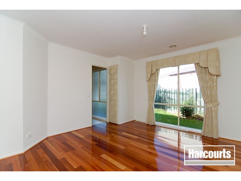 12 Leffern Court, Carrum Downs VIC 3201