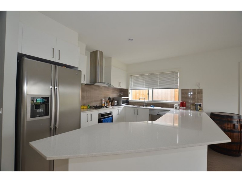 38 Botany Drive, Carrum Downs VIC 3201