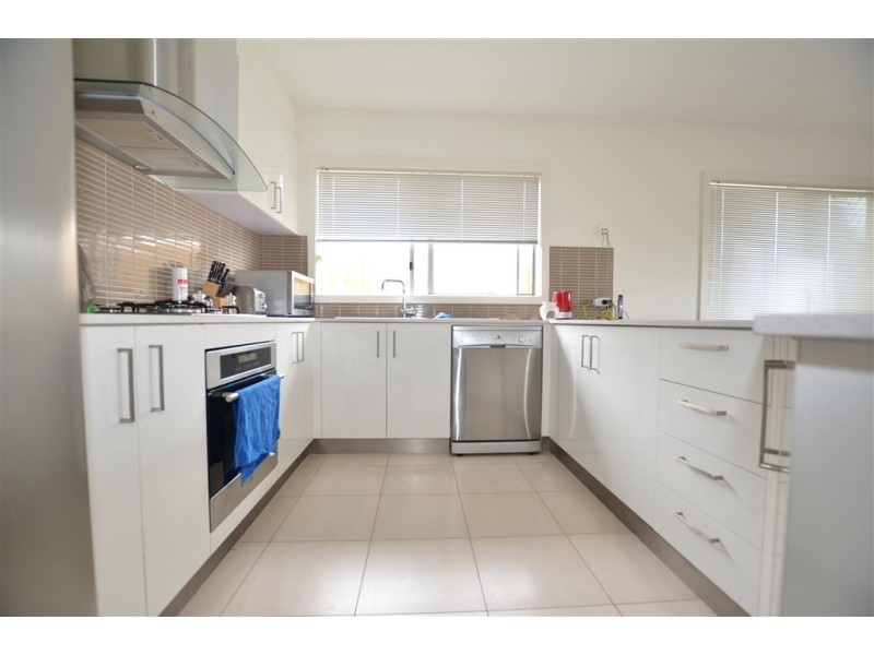 38 Botany Drive, Carrum Downs VIC 3201