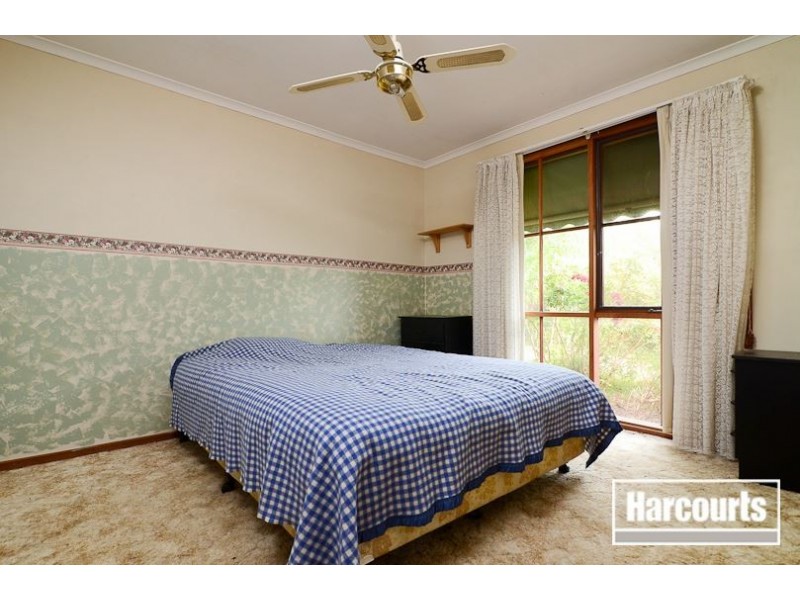 16 Greenwood Drive, Carrum Downs VIC 3201