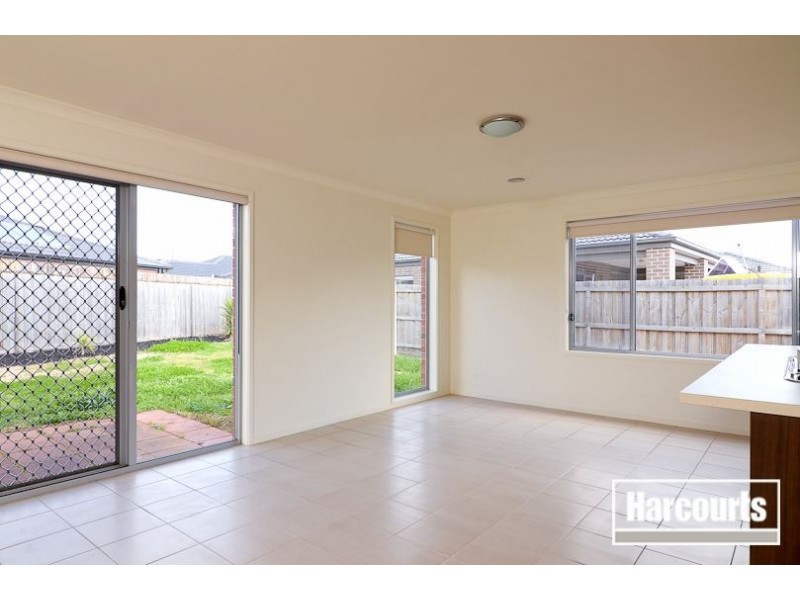 38 Merriwee Chase, Sandhurst VIC 3977