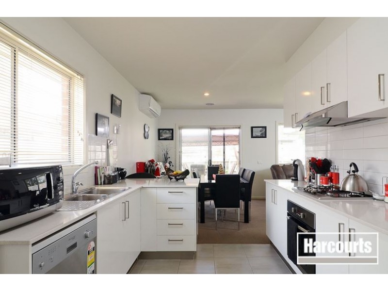 2/15 Bradford Drive, Carrum Downs VIC 3201