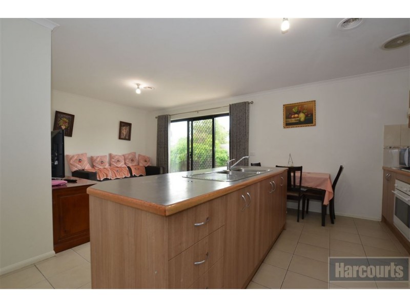 4 Esta Court, Carrum Downs VIC 3201