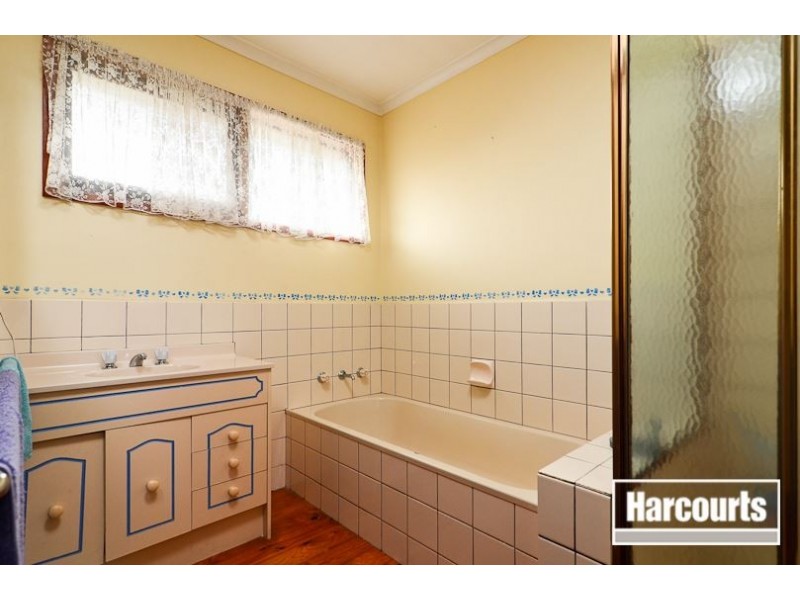 10 Greenwood Drive, Carrum Downs VIC 3201