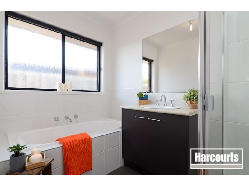 4 Earlwood Court, Carrum Downs VIC 3201