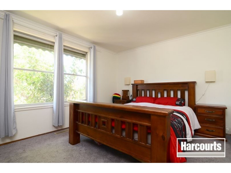 13 Hoya Crescent, Frankston North VIC 3200