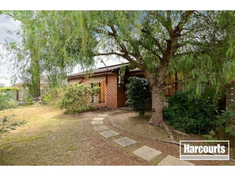 16 Greenwood Drive, Carrum Downs VIC 3201