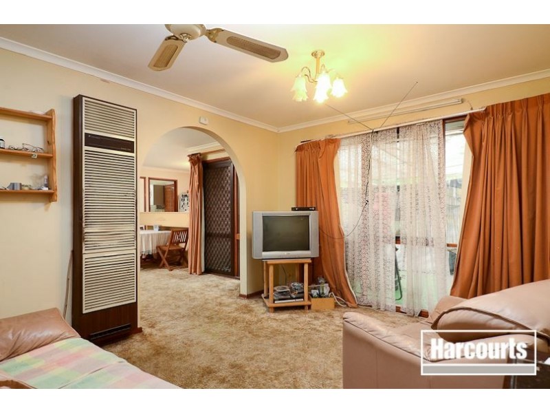 16 Greenwood Drive, Carrum Downs VIC 3201