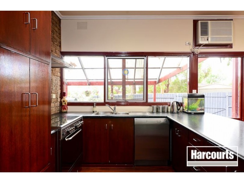 90 Lyrebird Drive, Carrum Downs VIC 3201