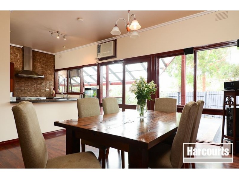 90 Lyrebird Drive, Carrum Downs VIC 3201