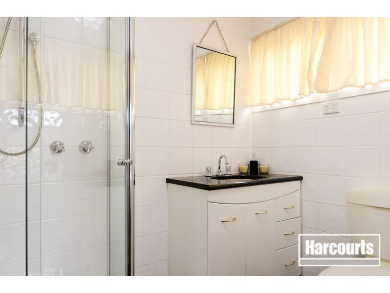 90 Lyrebird Drive, Carrum Downs VIC 3201