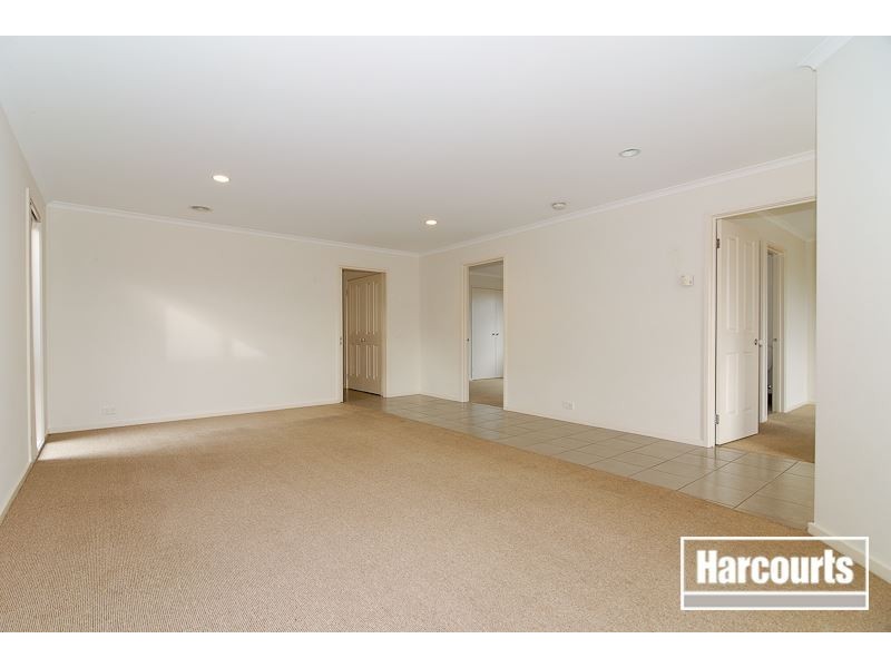 21 Emerald Rise, Skye VIC 3977