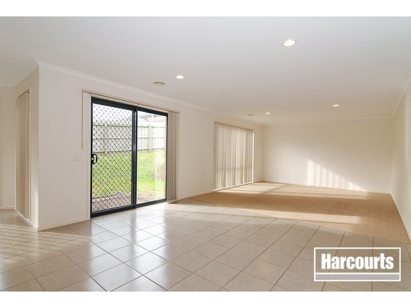 21 Emerald Rise, Skye VIC 3977