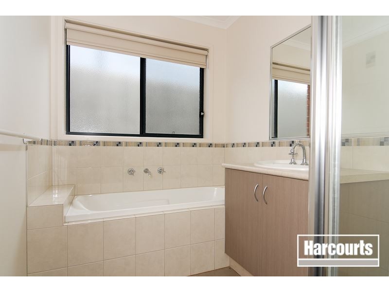 21 Emerald Rise, Skye VIC 3977