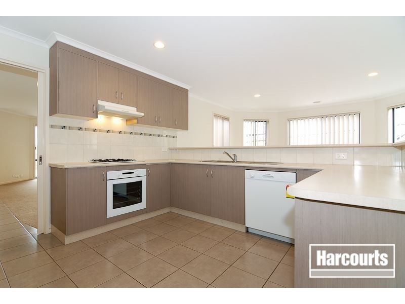 21 Emerald Rise, Skye VIC 3977