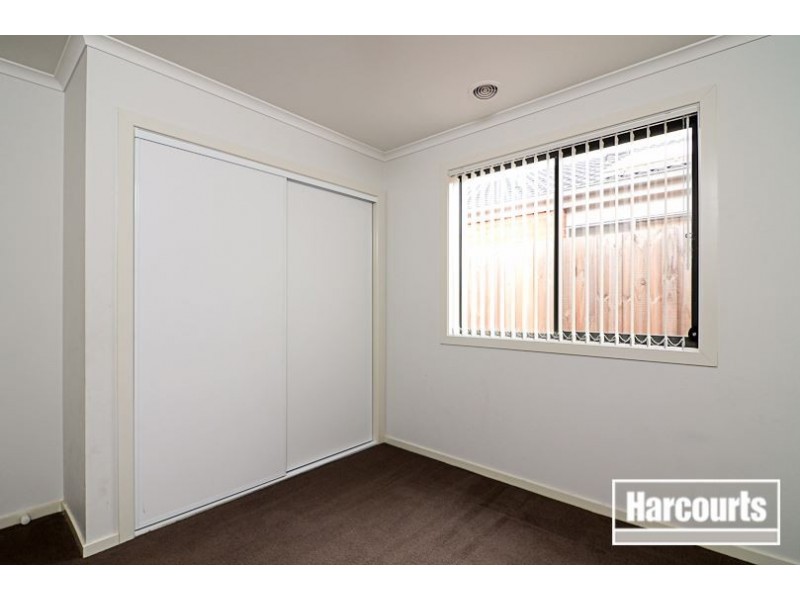 87 Diamond Parade, Skye VIC 3977