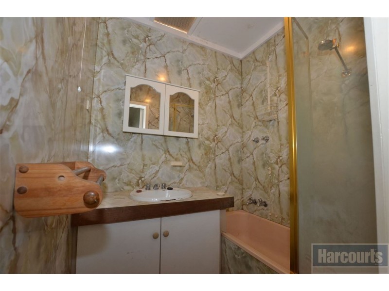 25 Hickory Crescent, Frankston North VIC 3200