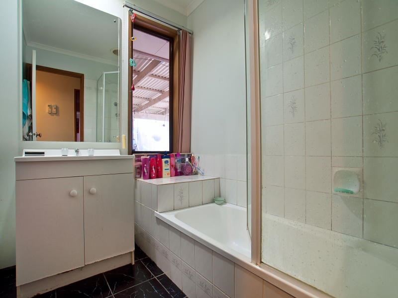 74 Gamble Road, Carrum Downs VIC 3201