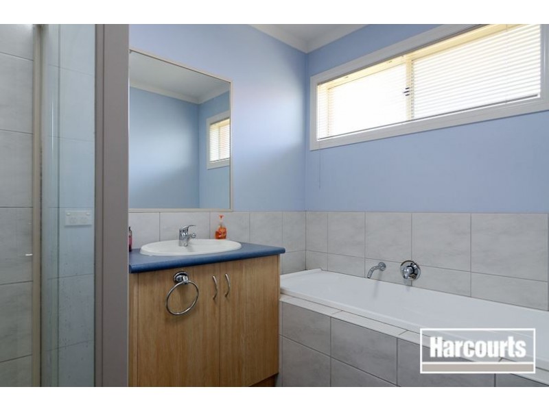 21 Diamond Parade, Skye VIC 3977