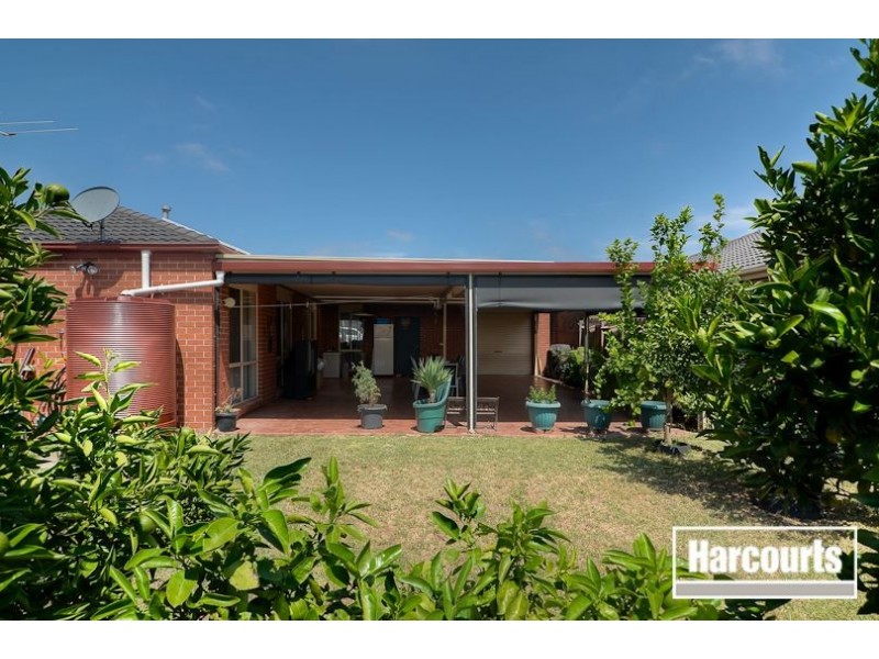 21 Diamond Parade, Skye VIC 3977