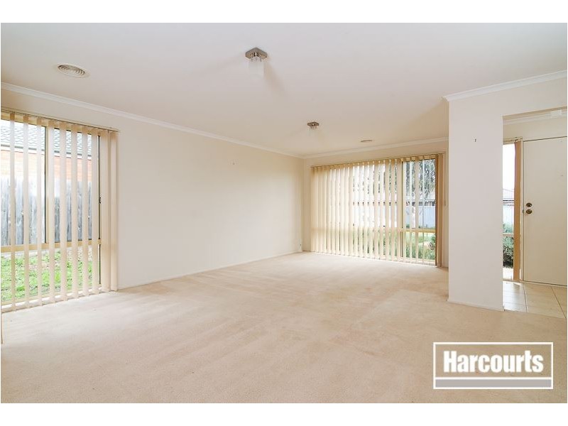 2 Sunrise Court, Carrum Downs VIC 3201