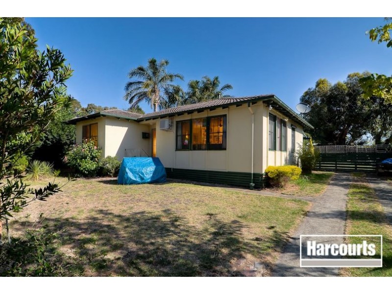 16 Burdett Street, Frankston North VIC 3200