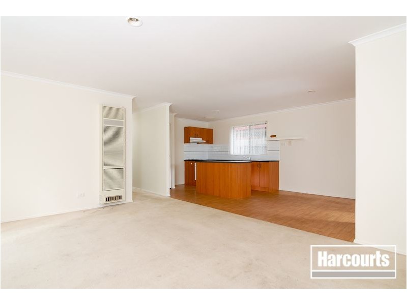 67 Greenwood Drive, Carrum Downs VIC 3201