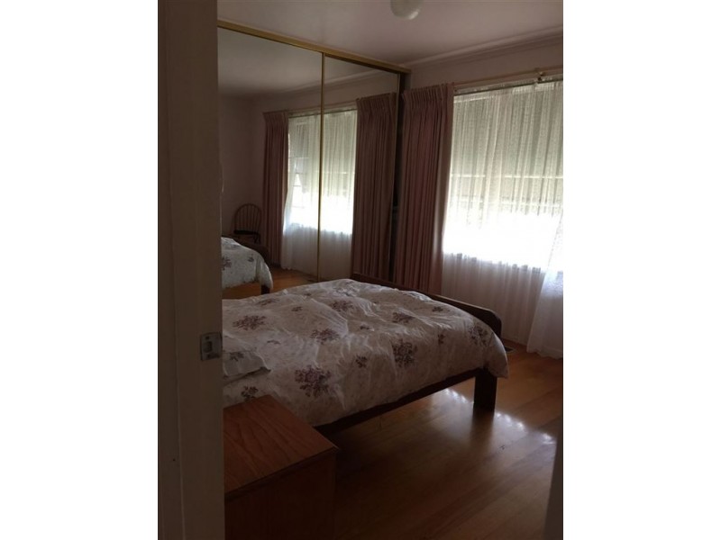 4 Burdett Street, Frankston North VIC 3200