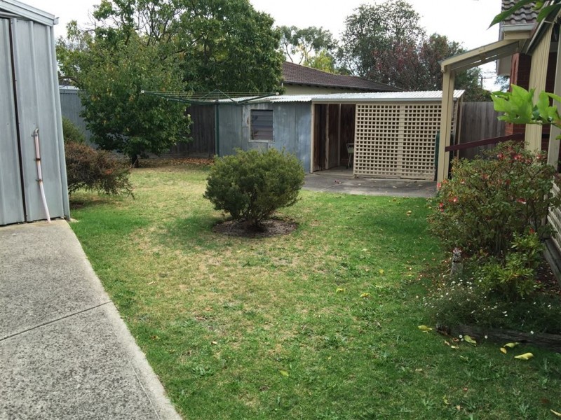 4 Burdett Street, Frankston North VIC 3200