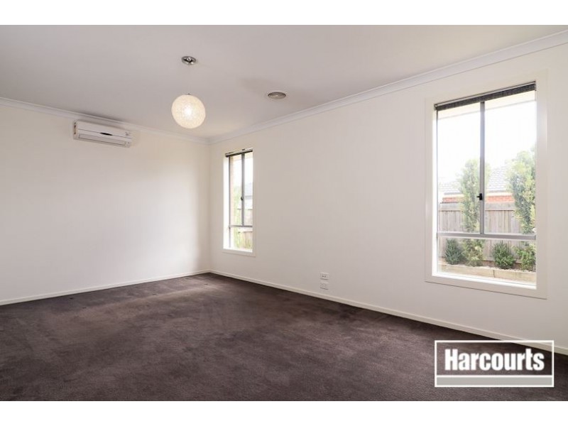 24 Tarcoola Way, Sandhurst VIC 3977