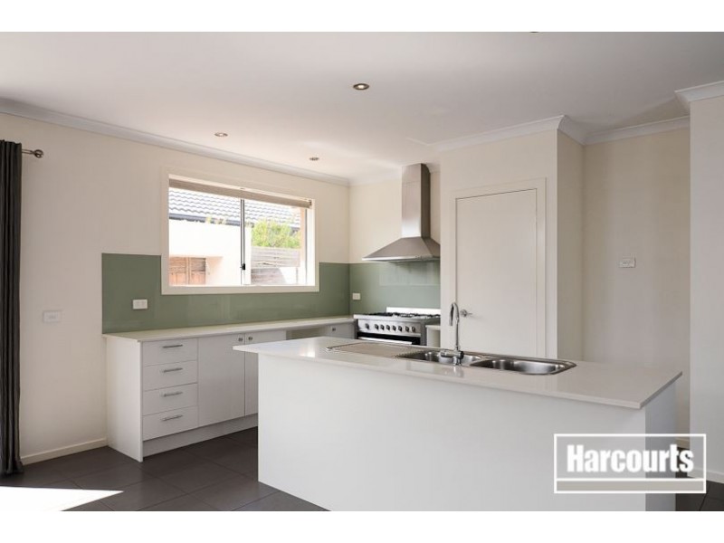 24 Tarcoola Way, Sandhurst VIC 3977